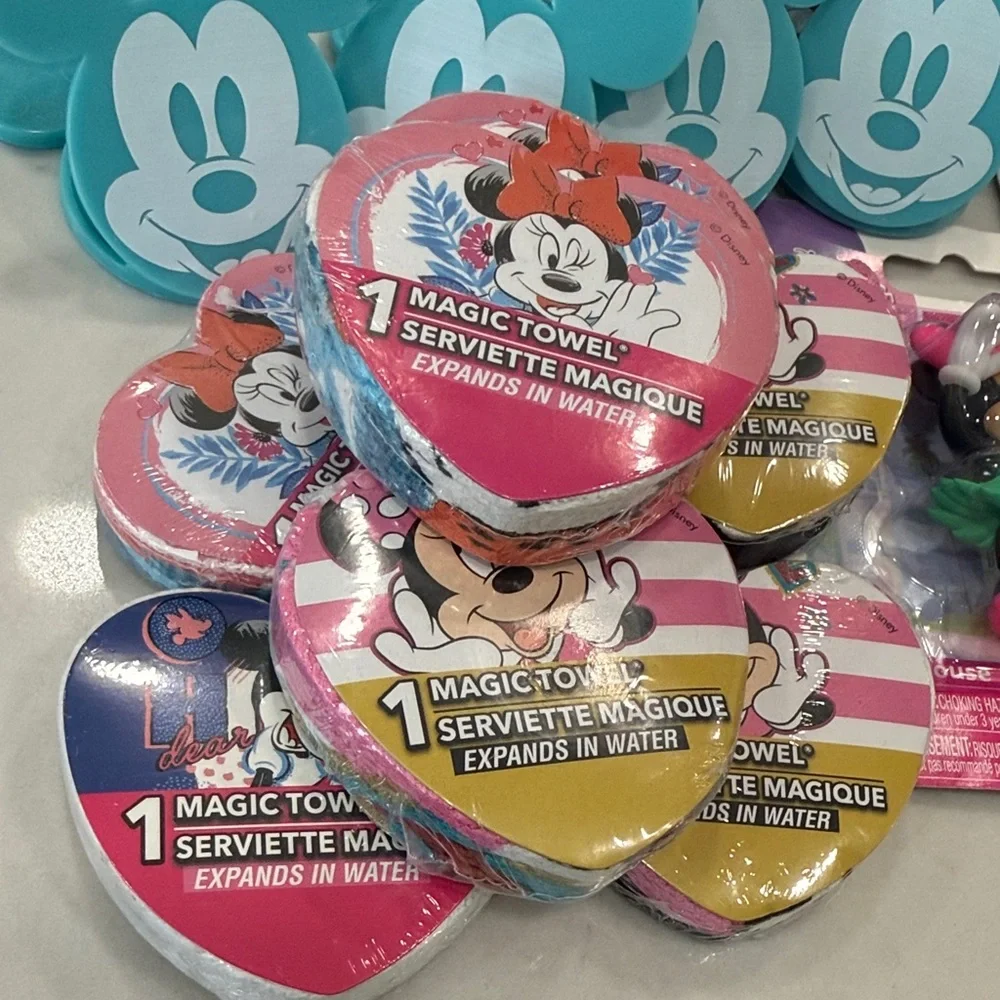 Disney Minnie & Friends Pink and Blue Party Favor Collection